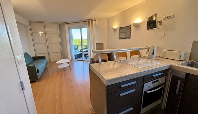 Spacious studio in Anglet near the beach with pool