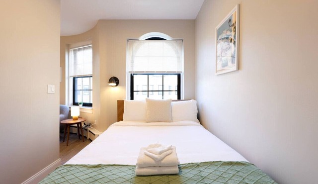 Spacious Studio | Prudential Area