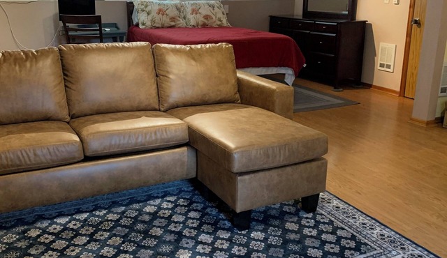 Spacious Studio Summit Area