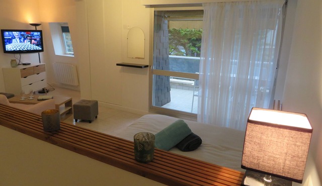 SPACIOUS STUDIO WITH BALCONY with small sea view