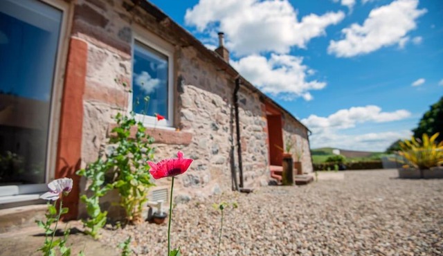 Spacious & Stylish StoneHous Cottage