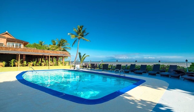 Spacious Suite at Hotel Molokai! Ocean Front Suite with Balcony, Outdoor Pool!