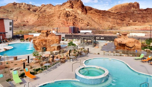 Spacious Suites Near Adventure Trails in Moab – Pet-Friendly and Cozy - 3 Units