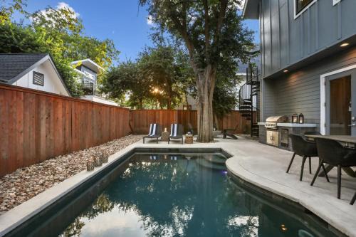 Spacious Sunlit Home with Heated Pool
