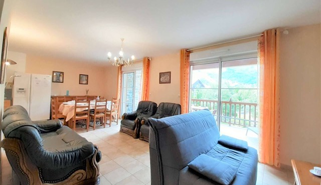 Spacious T3 Apartment for 8 with Terrace, Parking & Wi-Fi - Saint-Lary-Soulan