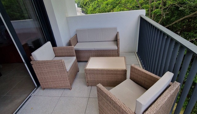 Spacious T3 new. elevator Balconies, basement parking, air conditioning, streetcar