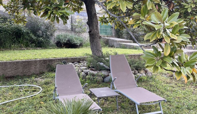 SPACIOUS T4 APARTMENT