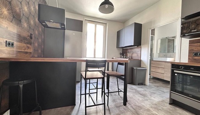 Spacious T4 with large kitchen