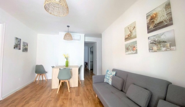 Spacious Tarragona apartment with air conditioning