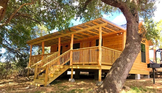 Spacious Texas Hill Country Cabin Ideal for Weekend Getaways from Austin