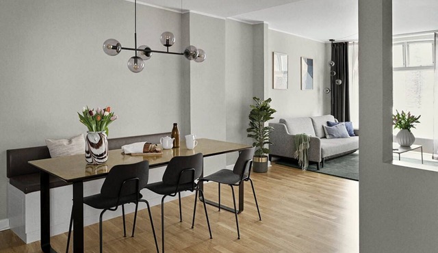 Spacious Three-Bedroom Apartment for 8