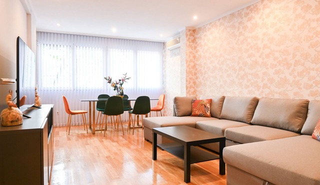 Spacious Three Bedroom Apartment a few minutes from the Bernabeu in Madrid