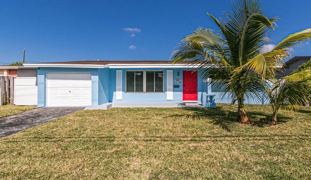 Spacious Three Bedroom Home w/Game Room