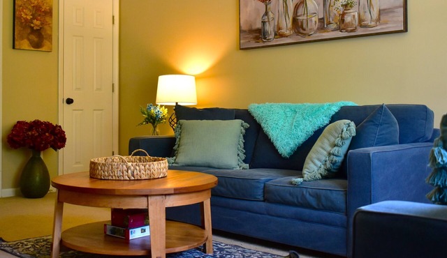 Spacious Townhouse in the ❤ of Fayetteville