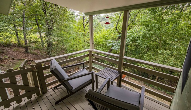 Spacious Trailside Escape w/Bunk Room