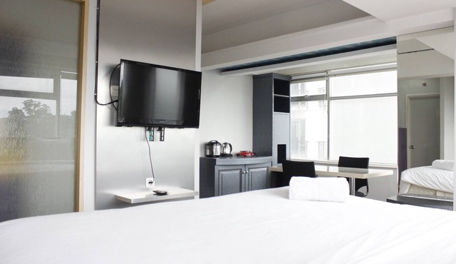 Spacious & Trendy Studio at Jarrdin Cihampelas Apartment