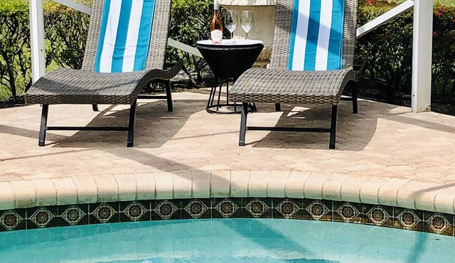 Spacious Tropical Paradise Lanai Pool Vacation Home 2mi to Beach East Boca Raton