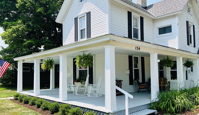 Spacious Turn-of-the-Century Downtown Boyne City, Close to Boyne Mtn & Beach