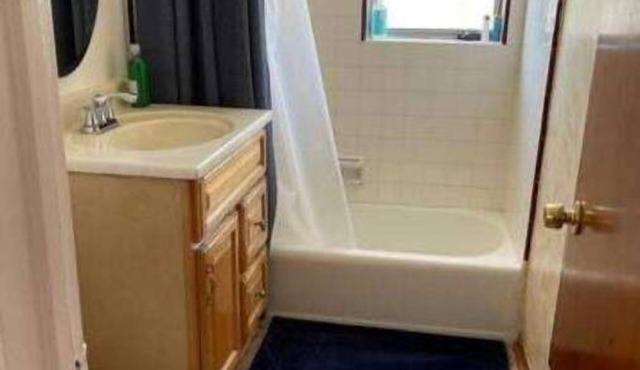 Spacious Two Bedroom in Santa Monica