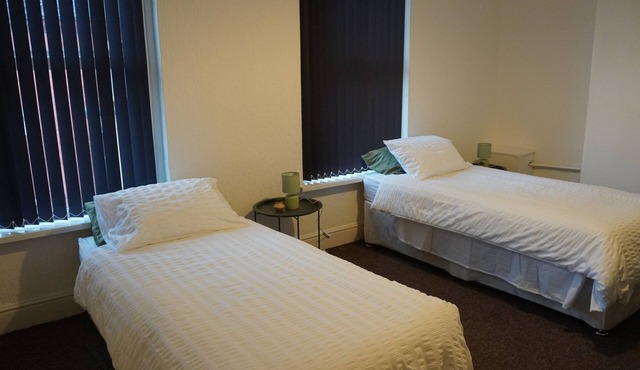 Spacious two-bedroom flat 400yards from Anfield Stadium.n