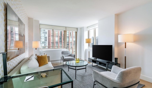 Spacious Two Bedroom in Flatiron District