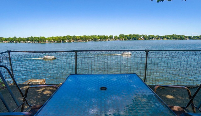 Spacious Two-Bedroom Cabin 9