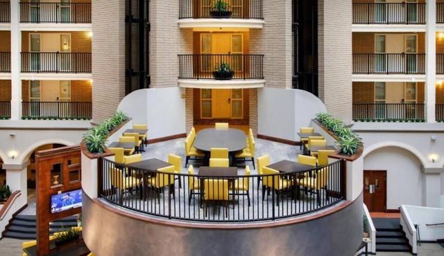 Spacious Two-Room Suite! Pool, FREE Parking! Minutes to - Downtown Dallas!