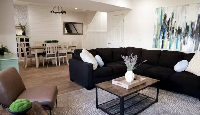 Spacious, Updated 4-bedroom Home near Short North Arts/Entertainment District