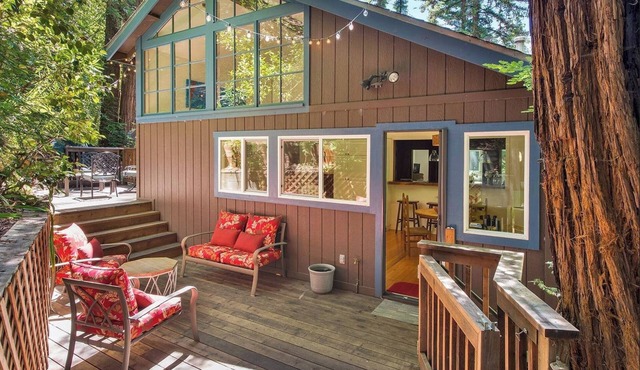 Spacious, updated cabin in the redwoods (One month minmum)