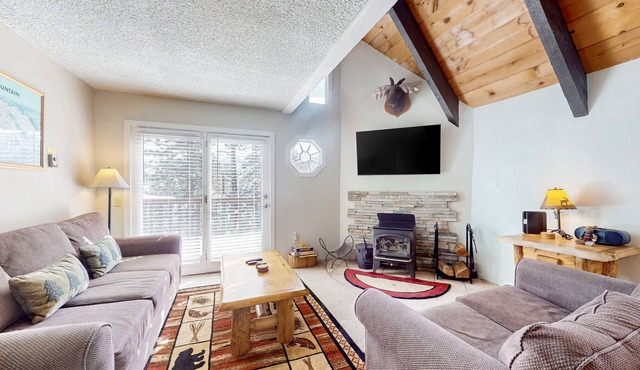 Spacious, updated townhouse with deck & sauna