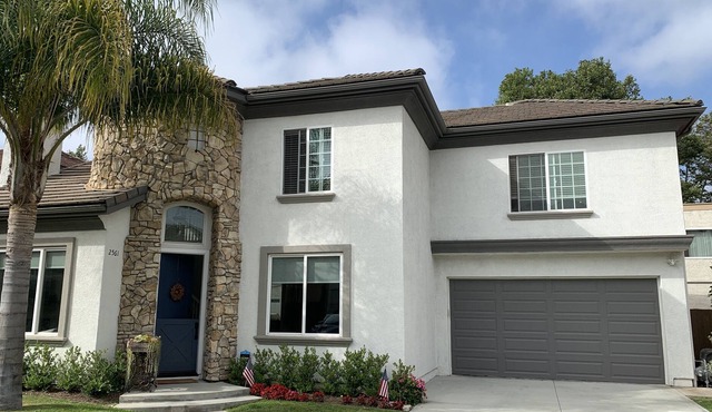 Spacious Upgraded Home 4 miles from the beach