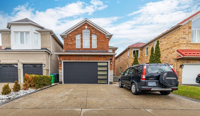 Spacious Upscale 4BR Detached Retreat with Parking