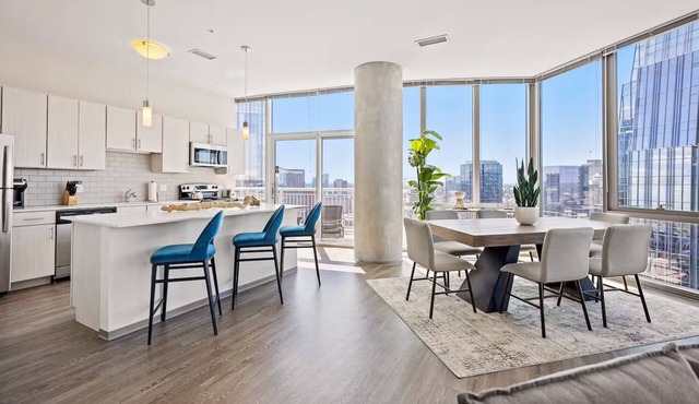 Spacious Upscale Getaway | Kitchen & Balcony | Near Vibrant Attractions