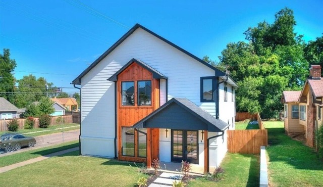 Spacious upscale 4-bedroom house near the OU Medical Center