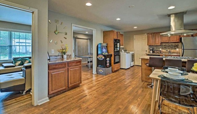 ⭐️⭐️ Spacious Urban Oasis, Minutes To Downtown ATL ⭐️⭐️