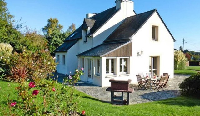 Spacious villa sleeps 15 5 minutes from the beach 5 bedrooms 3 bathrooms