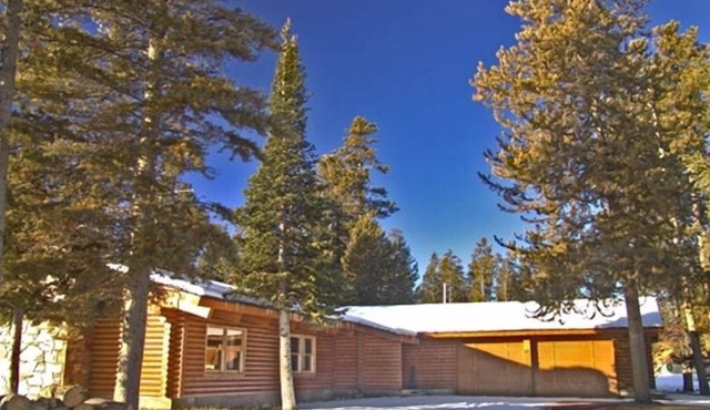 Spacious Vacation Home in Gorgeous Location, 5 Min from Park