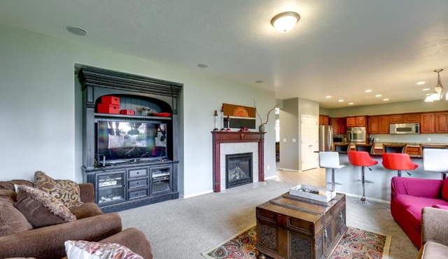 Spacious Vacation Rental Near Utah Lake!