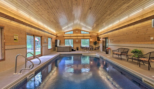 Spacious Verndale Home w/Backyard Fire Pit!