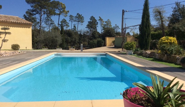 SPACIOUS VILLA IN A QUIET LOCATION IN SILLANS-LA-CASCADE IN PROVENCE 3BEDROOM- 2BATHROOM