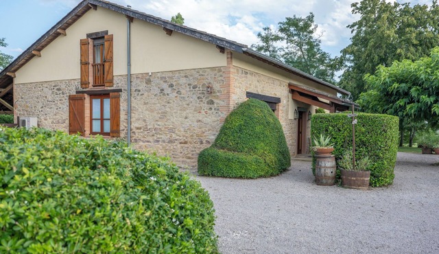 Spacious villa with large pool in quiet location with views.