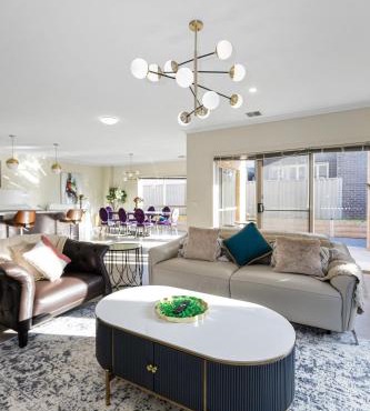 Spacious Villa 7BRM 5-bathroom House Point Cook Double Storey