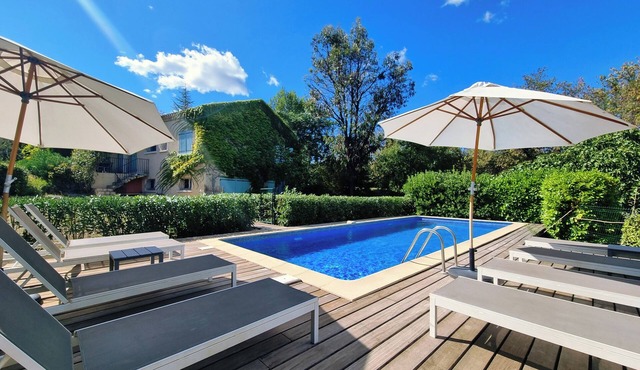 Spacious villa for 10 guests with private pool