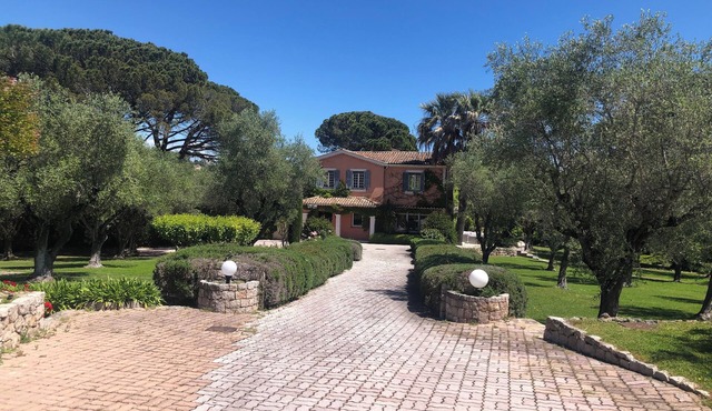 Spacious Villa in the Heart of Mougins