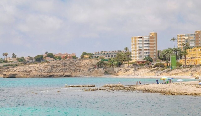 Spacious villa located in second sea line!