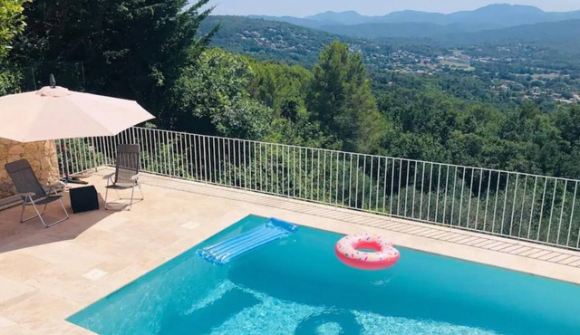 SPACIOUS VILLA MIMOZA