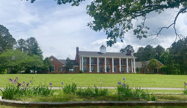 Spacious Villa On North Georgia Farm with Tennis/Pickleball & Pool