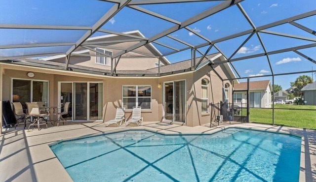 Spacious Villa South Facing Pool 20 min to Disney