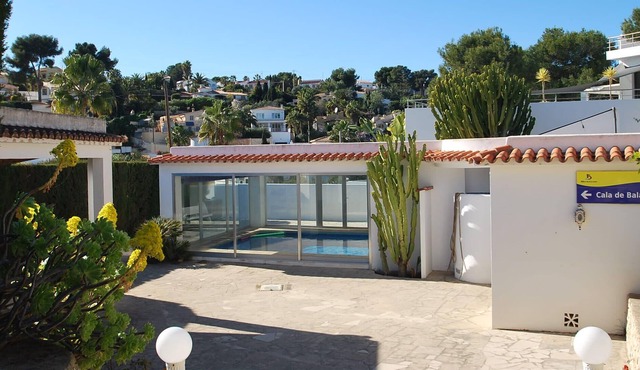 Spacious villa with private pool and big garden