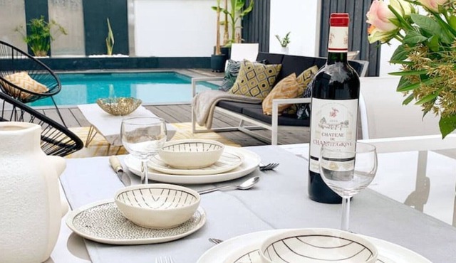 Spacious villa with swimming pool and garden